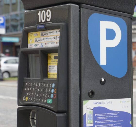 Białystok. 16,8 mln zł brutto na wymianę i obsługę parkomatów na kolejne 10 lat