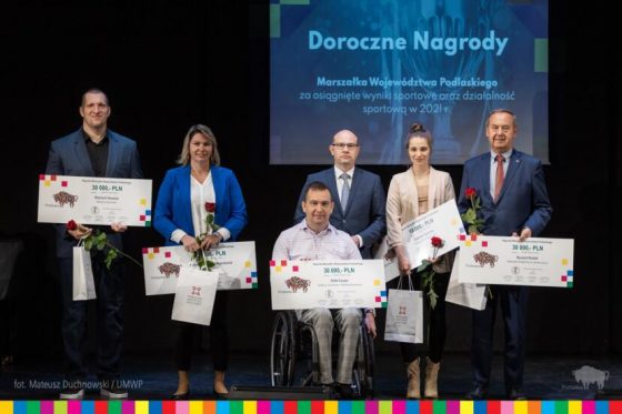 Wybitni podlascy sportowcy nagrodzeni przez marszałka województwa