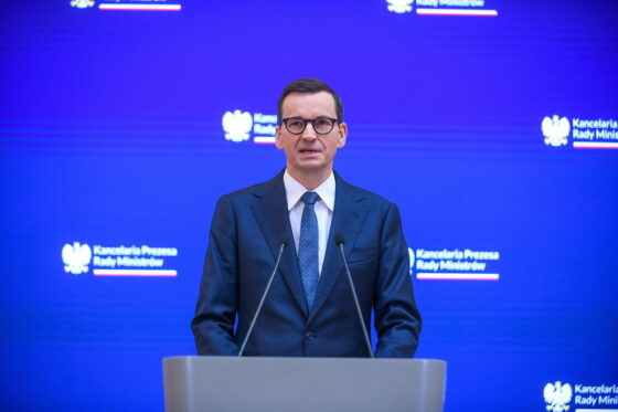Premier: zleciłem wprowadzenie przepisów ograniczających wpływ zboża ukraińskiego do Polski