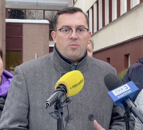 Zarzuty m.in. gróźb bezprawnych dla podejrzanego o rozlanie gnojowicy koło domu ministra rolnictwa