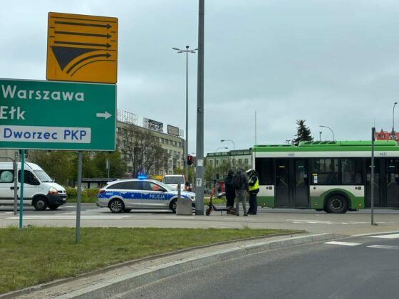 Białystok. Potrącenie pieszego na przejściu przez kierowcę autobusu komunikacji miejskiej