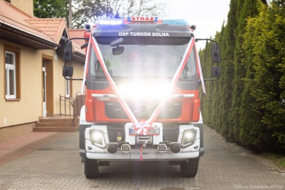 Ochotnicza Straż Pożarna w Turośni Dolnej dostała nowy wóz