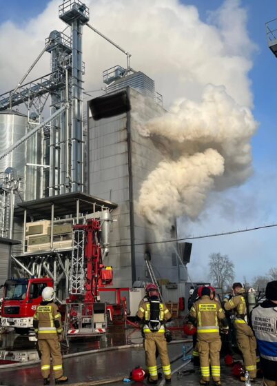 Pożar suszarni kukurydzy w Kostry-Noskach: Straty wstępne wynoszą prawie milion złotych
