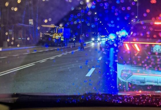 Białystok. Kierowca karetki na sygnale oskarżony ws. potrącenia na przejściu