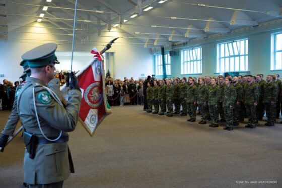 Uroczyste ślubowanie 58 nowo przyjętych funkcjonariuszy Straży Granicznej