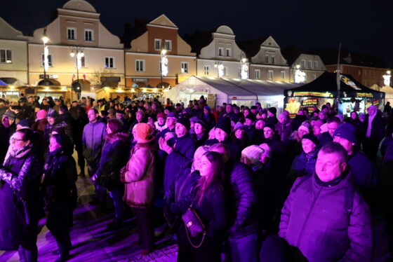 Łomża. Setki ludzi na miejskiej wigilii składały sobie życzenia
