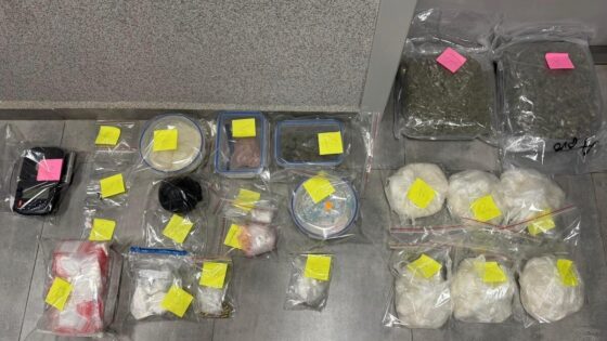 Zatrzymania w Zambrowie: Ponad 13 kilogramów narkotyków i amunicji