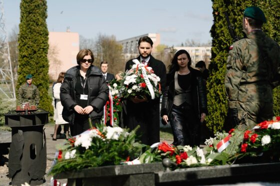 W Białymstoku oddano hołd ofiarom zbrodni katyńskiej i wywózek na Sybir