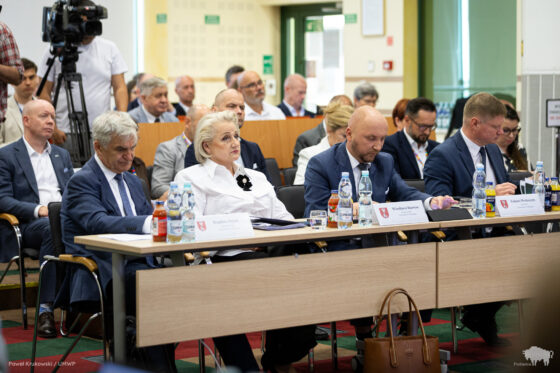 Zarząd województwa z absolutorium z wykonania budżetu za 2025 r. i z wotum zaufania