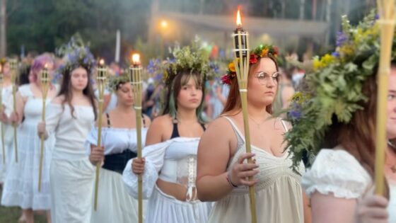 Załuki. Noc Świętojańska czyli Kupalnoczka przyciąga tłumy